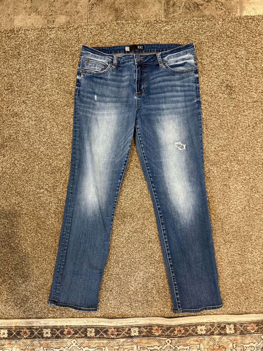 Kut from the Kloth Medium Blue Straight Leg Jeans